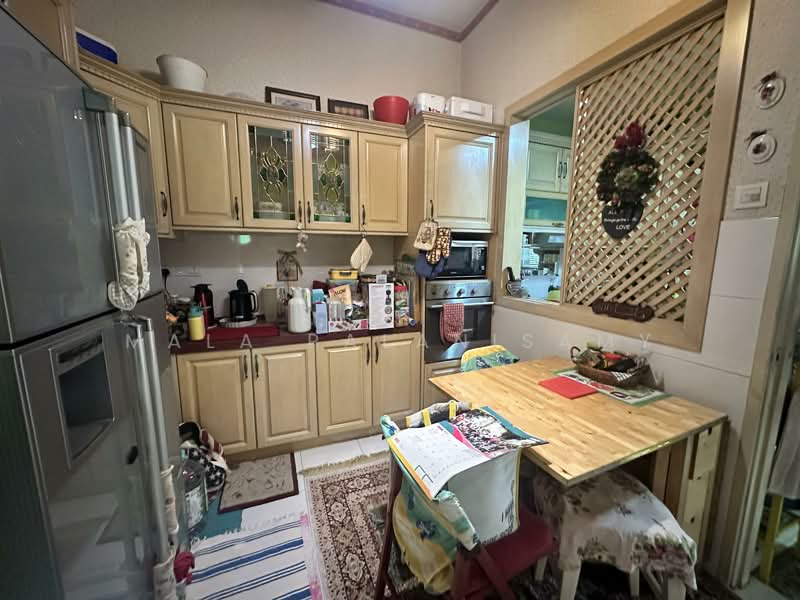 Rumah Teres 2 Tingkat untuk Dijual di Shah Alam (Selangor) - Mala Palanisamy - Kitchen - PropertyGuru.com.my