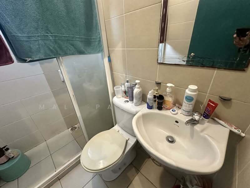 Rumah Teres 2 Tingkat untuk Dijual di Shah Alam (Selangor) - Mala Palanisamy - Bathroom - PropertyGuru.com.my