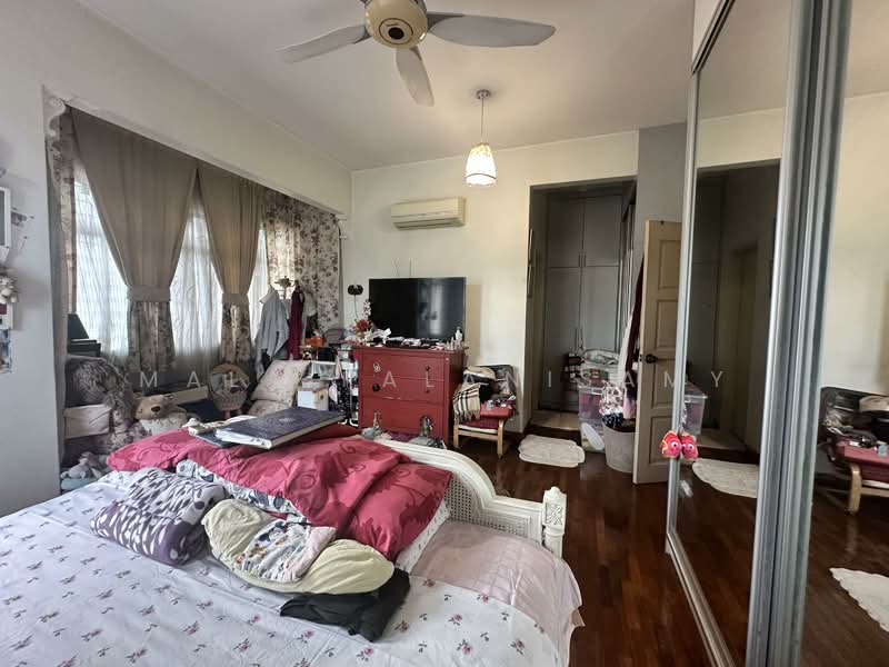 Rumah Teres 2 Tingkat untuk Dijual di Shah Alam (Selangor) - Mala Palanisamy - Bedroom - PropertyGuru.com.my