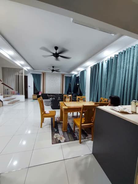 2-storey Terraced House for Sale in Shah Alam (Selangor) - Ahamadi Sabir - Living Room - PropertyGuru.com.my