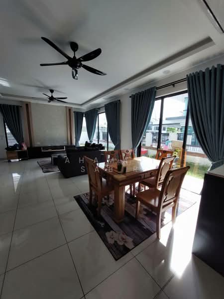 2-storey Terraced House for Sale in Shah Alam (Selangor) - Ahamadi Sabir - Living Room - PropertyGuru.com.my