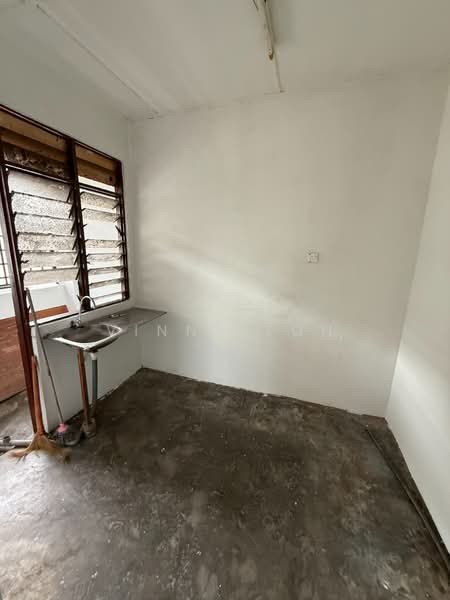 Flat for Sale at Rumah Pangsa Orkid - Vinna Loh - Interior - PropertyGuru.com.my