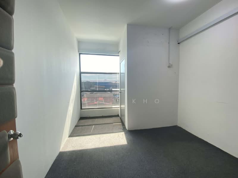 Shop for Rent in Shah Alam (Selangor) - Emily Kho - Interior - PropertyGuru.com.my