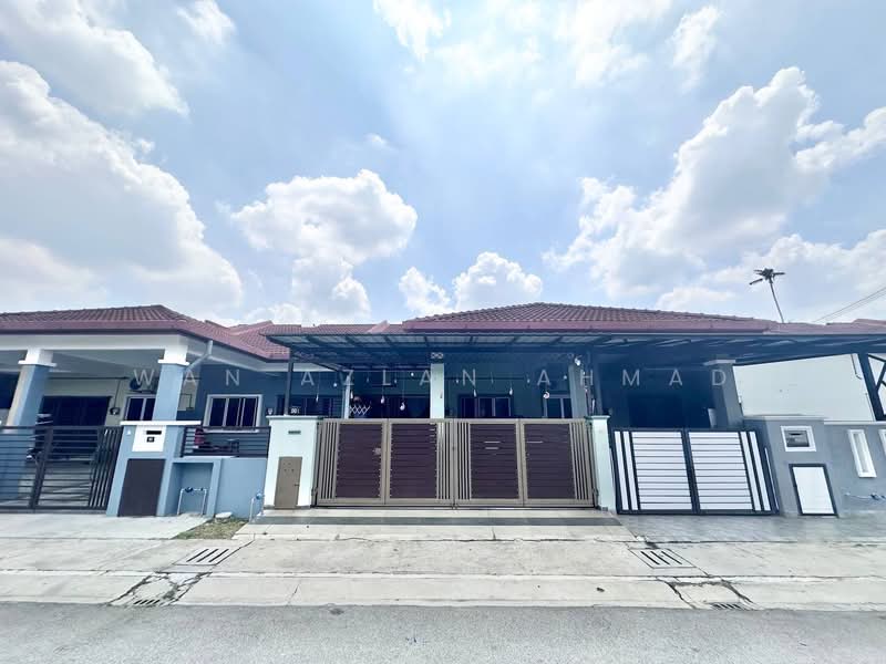 1-storey Terraced House for Sale in Klang (Selangor) - Wan Azlan Ahmad - Exterior - PropertyGuru.com.my