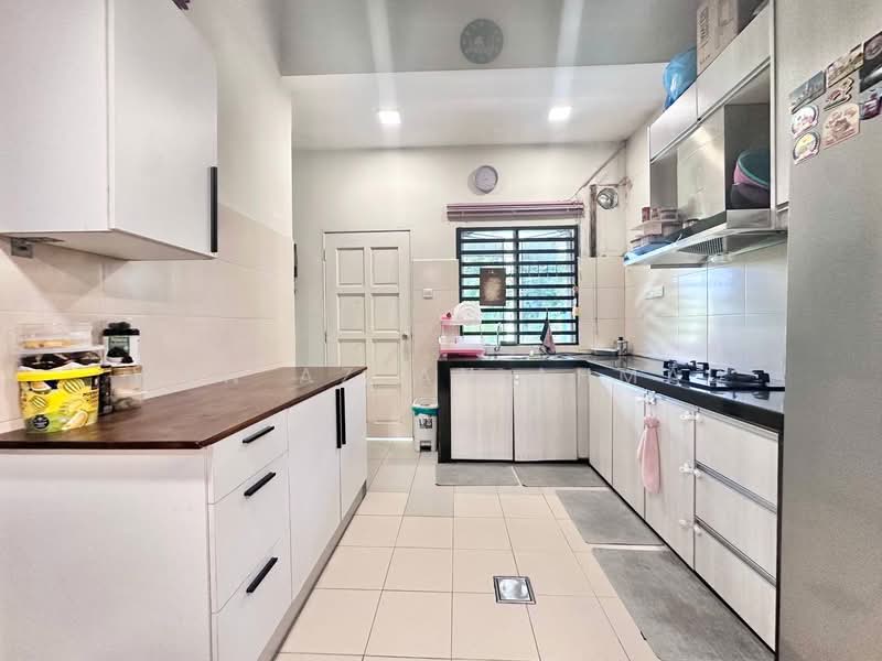 1-storey Terraced House for Sale in Klang (Selangor) - Wan Azlan Ahmad - PropertyGuru.com.my