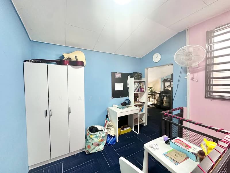1-storey Terraced House for Sale in Klang (Selangor) - Wan Azlan Ahmad - PropertyGuru.com.my