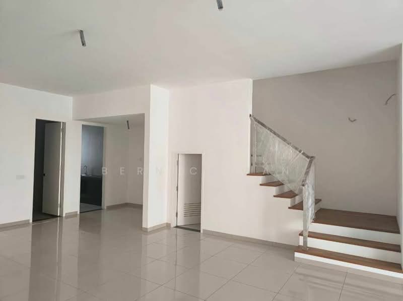 Rumah Teres 2 Tingkat untuk Dijual di Bandar Seri Alam (Masai) - Bernice Gan - Living Room - PropertyGuru.com.my
