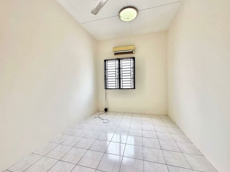 Rumah Teres 2 Tingkat untuk Dijual di Shah Alam (Selangor) - Mala Palanisamy - Interior - PropertyGuru.com.my