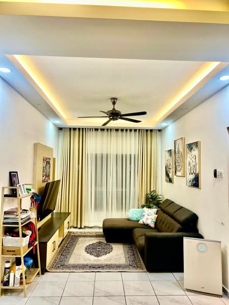 Pangsapuri untuk Dijual di Vesta View - Norafian SMH - Living Room - PropertyGuru.com.my