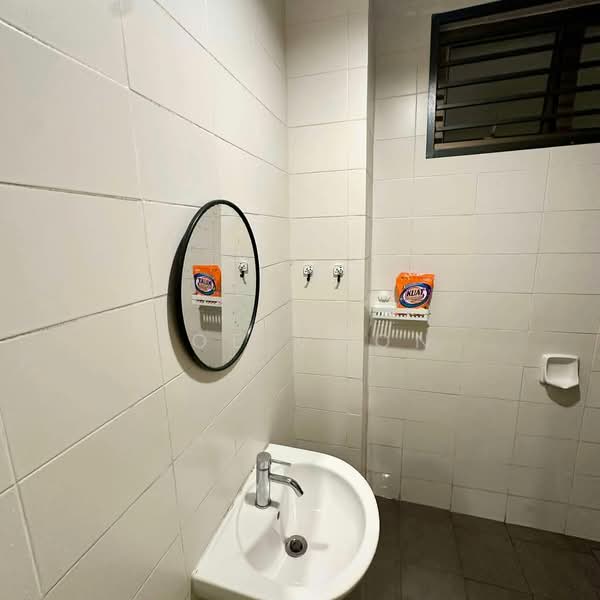 Servis Apartment untuk Disewa di Palazio - Zoe Voon - Bathroom - PropertyGuru.com.my