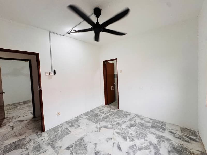 Pangsapuri untuk Dijual di Iris Apartment - Mohammad Omar - PropertyGuru.com.my