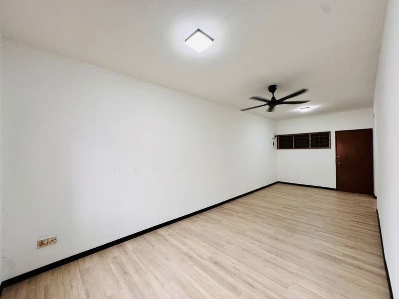 Pangsapuri untuk Dijual di Iris Apartment - Mohammad Omar - PropertyGuru.com.my