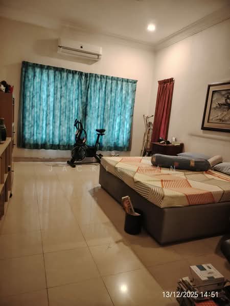 Rumah Banglo untuk Dijual di Seksyen 4 (Petaling Jaya) - Jackie Tan - Bedroom - PropertyGuru.com.my
