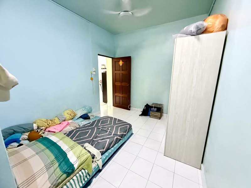 Rumah Teres 2 Tingkat untuk Dijual di Skudai (Johor) - Keith Ching - Bedroom - PropertyGuru.com.my