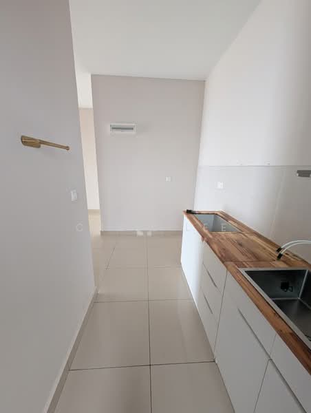 Kondominium untuk Disewa di Simfoni 1 - Chris Lee - Kitchen - PropertyGuru.com.my