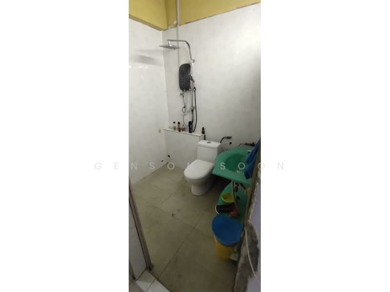 2-storey Terraced House for Sale in Ampang Jaya (Ampang) - Genson Soon - Bathroom - PropertyGuru.com.my