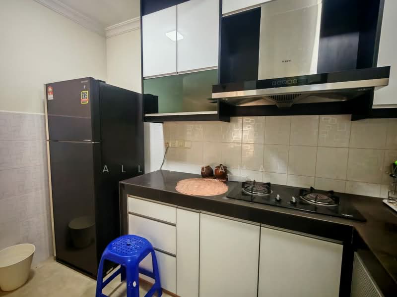 Kondominium untuk Dijual di Palm Spring @ Damansara - Allie Jamal - Kitchen - PropertyGuru.com.my