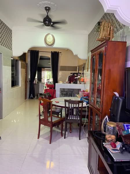 Rumah Teres untuk Dijual di Puchong (Selangor) - Alvin Sow - Living Room - PropertyGuru.com.my
