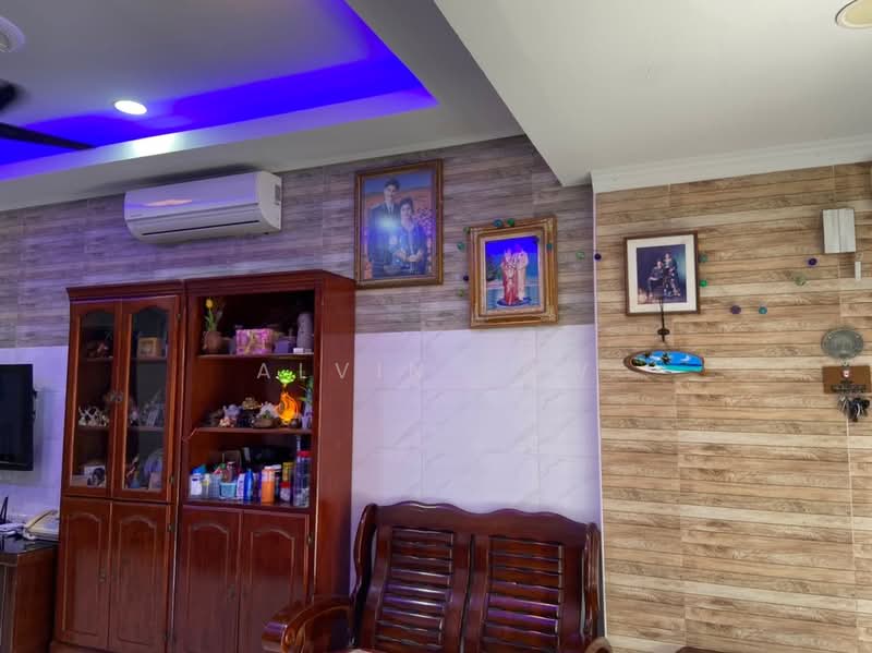 Rumah Teres untuk Dijual di Puchong (Selangor) - Alvin Sow - Living Room - PropertyGuru.com.my