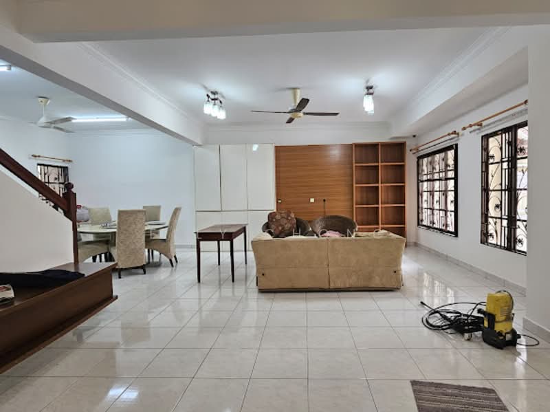 Rumah Teres 2 Tingkat untuk Dijual di KL City Centre (Kuala Lumpur) - Elly Chong - Living Room - PropertyGuru.com.my
