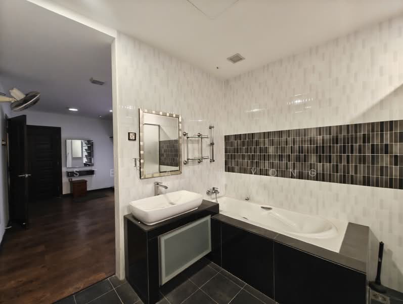 Rumah Teres 2 Tingkat untuk Dijual di Taman Midah (Cheras) - Stephanie Yong - Bathroom - PropertyGuru.com.my