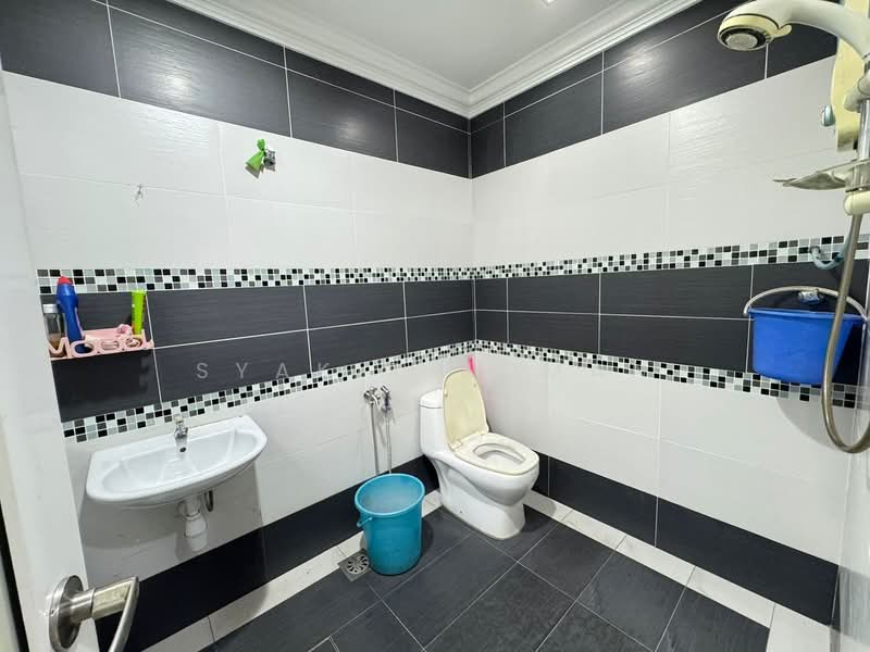 Rumah Teres untuk Dijual di Klang (Selangor) - Syakir Adman - Bathroom - PropertyGuru.com.my