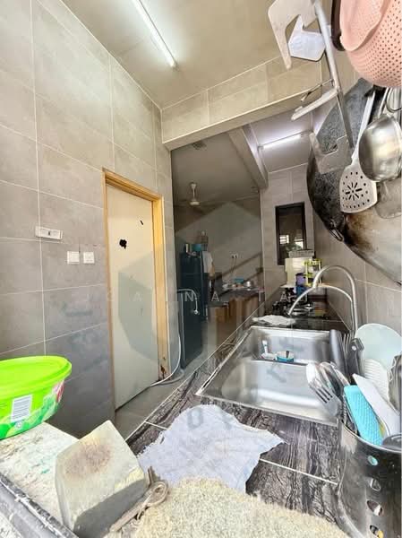 Rumah Teres untuk Dijual di Johor Bahru (Johor) - Joanna Tai - Kitchen - PropertyGuru.com.my