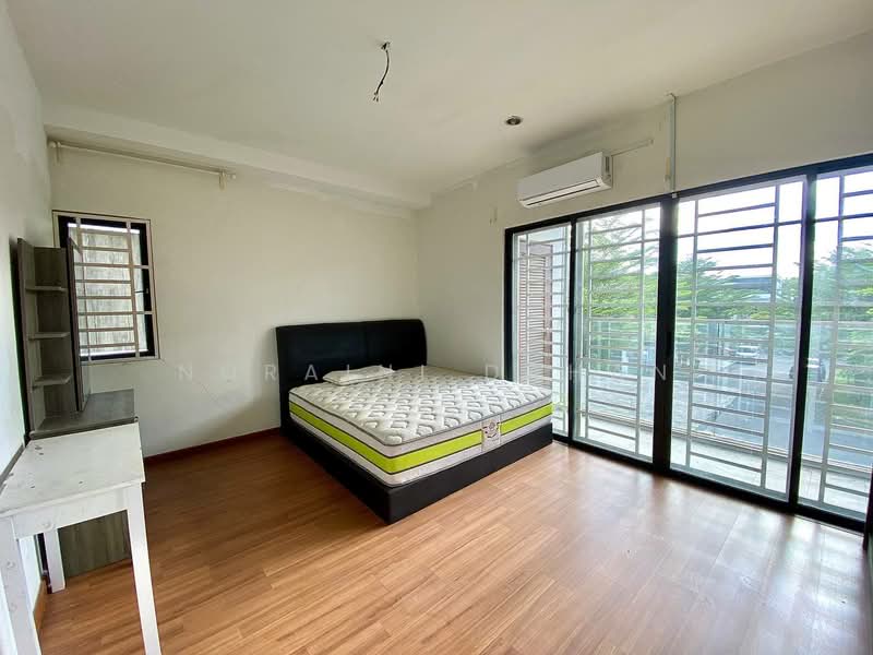 Semi-Detached House for Sale in Kajang (Selangor) - Noraini Dahan - Bedroom - PropertyGuru.com.my