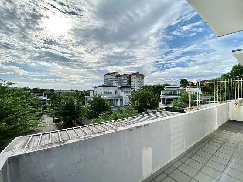 Semi-Detached House for Sale in Kajang (Selangor) - Noraini Dahan - Balcony - PropertyGuru.com.my