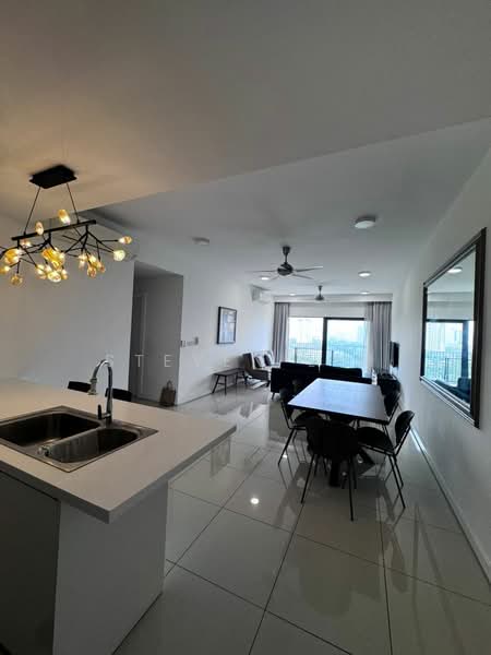 Kondominium untuk Dijual di Westside Three - Steven Lim - Living Room - PropertyGuru.com.my