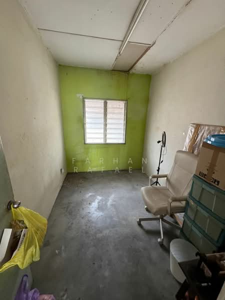 Rumah Flat untuk Dijual di Flat PKNS Section 7 - Farhan Rafael - Interior - PropertyGuru.com.my