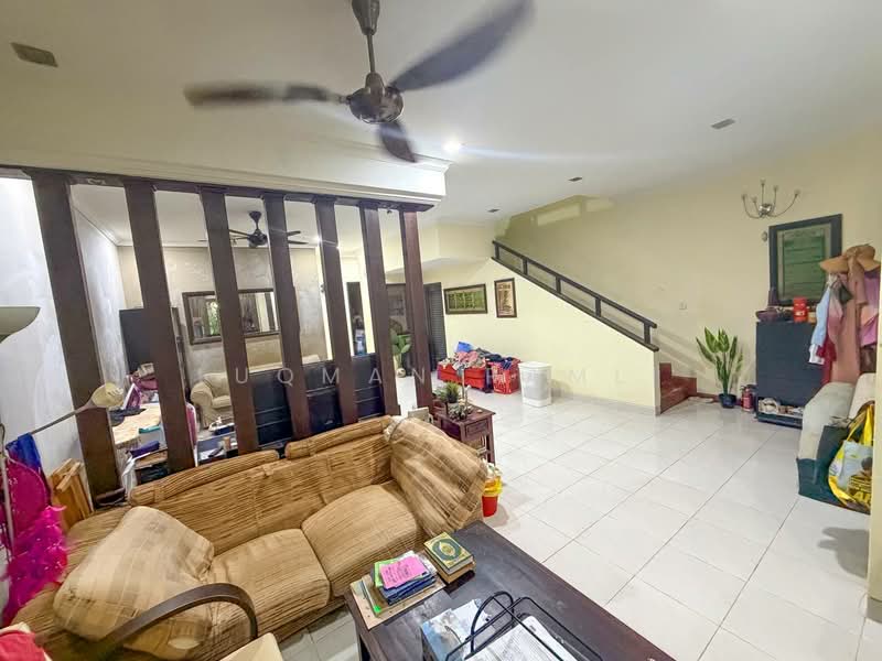 Rumah Teres untuk Dijual di Alam Damai (Cheras) - Luqman Ramli - Living Room - PropertyGuru.com.my