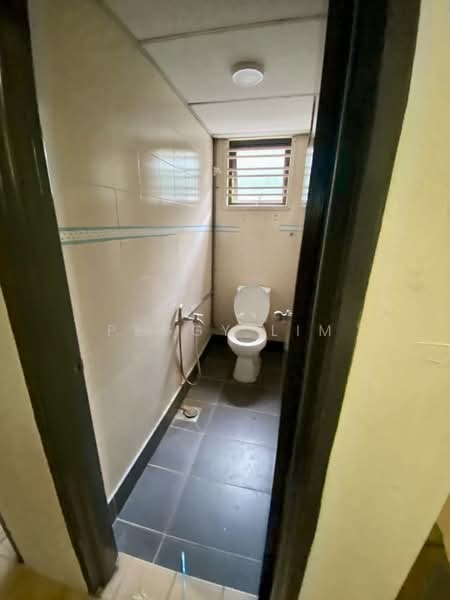 Kedai untuk Disewa di Shah Alam (Selangor) - Peggy Lim - Bathroom - PropertyGuru.com.my