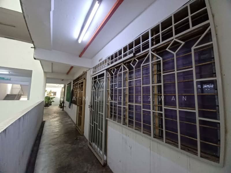 Pangsapuri untuk Dijual di Mentari Court - Muhammad Ezwan - Corridor - PropertyGuru.com.my