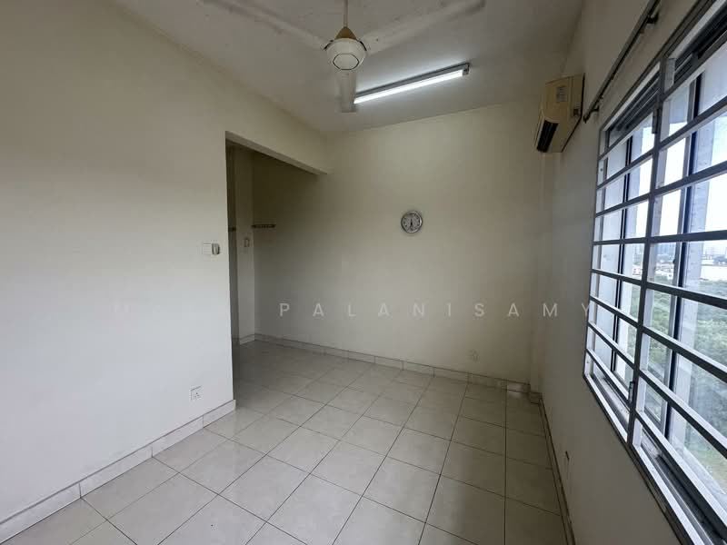 Condominium for Sale at Lagoon Suites - Mala Palanisamy - Interior - PropertyGuru.com.my