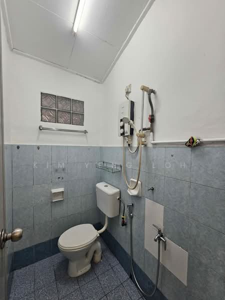 1-storey Terraced House for Sale in Kulai (Johor) - Kim Yeng Loh - Bathroom - PropertyGuru.com.my