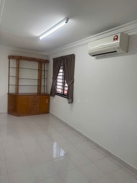 2-storey Terraced House for Rent in Taman Skudai Baru (Skudai) - Li Wei - Living Room - PropertyGuru.com.my