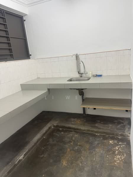 2-storey Terraced House for Rent in Taman Skudai Baru (Skudai) - Li Wei - Kitchen - PropertyGuru.com.my