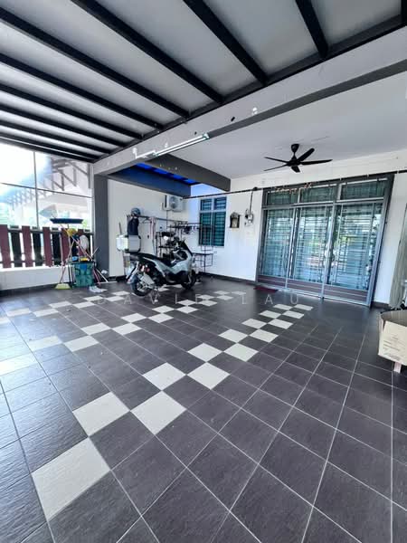 2-storey Terraced House for Sale in Taman Nusa Bestari (Iskandar Puteri (Nusajaya)) - David Lau - Car Park - PropertyGuru.com.my