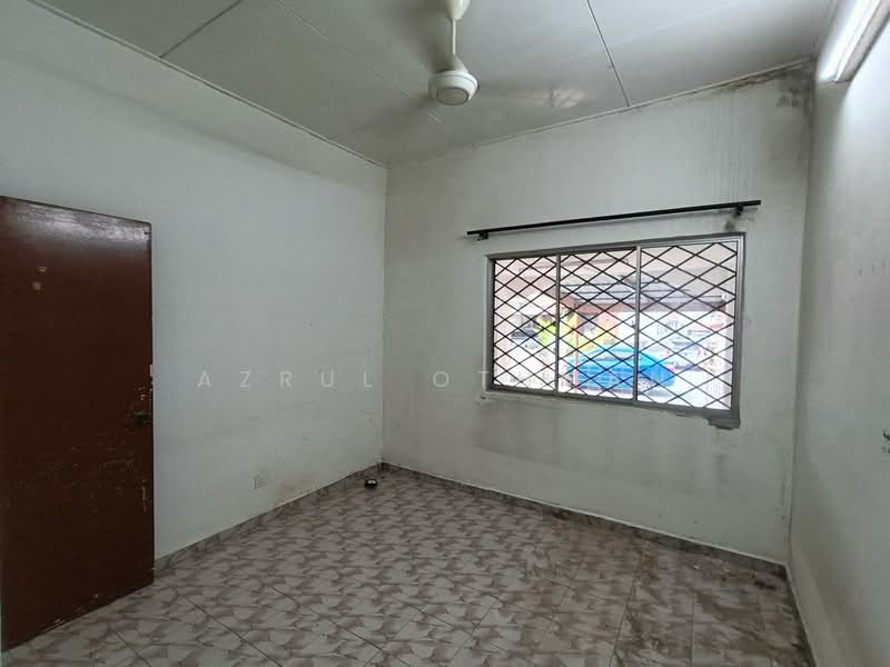 1-storey Terraced House for Sale in Senawang (Negeri Sembilan) - Azrul Othman - Interior - PropertyGuru.com.my