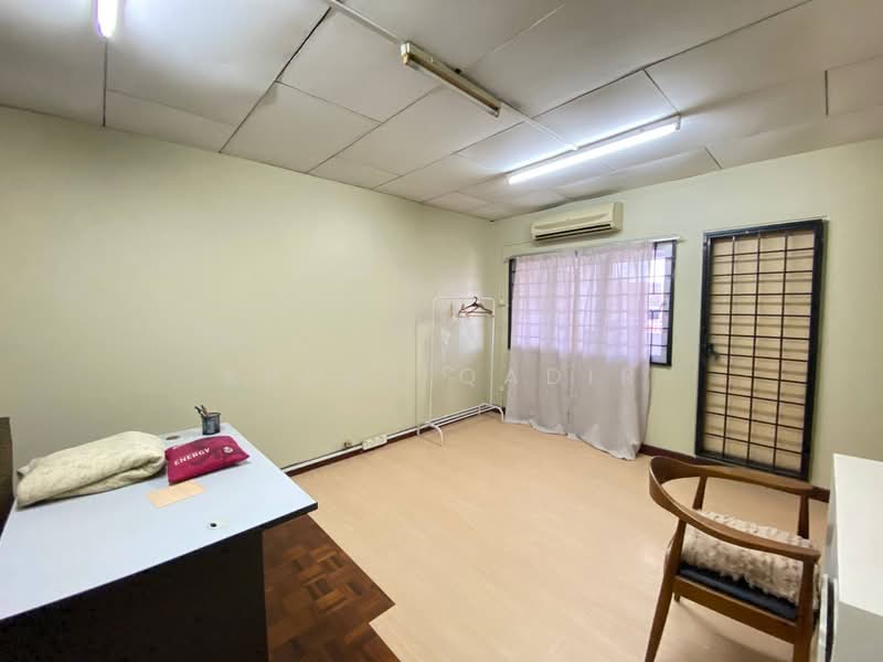 Rumah Teres 2 Tingkat untuk Dijual di Seksyen 4 (Bangi) - Qadir Qadir - PropertyGuru.com.my