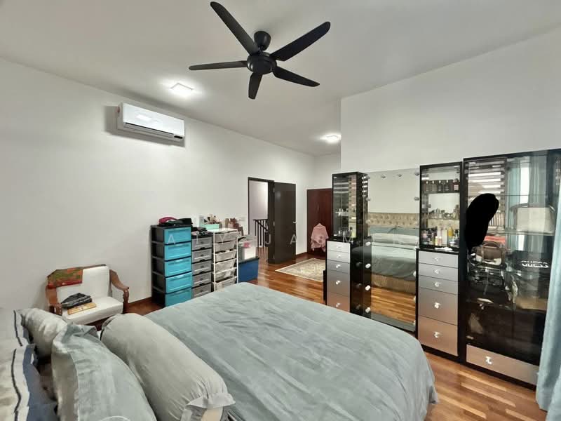 Semi-Detached House for Sale in Setia Mayuri (Semenyih) - Zaty Jasmin - Bedroom - PropertyGuru.com.my