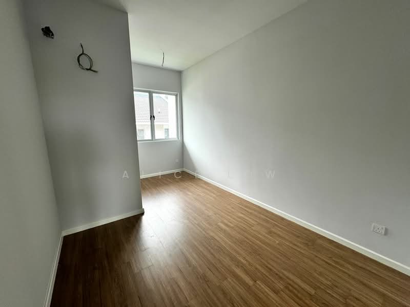 2-storey Terraced House for Sale in Batu Arang (Selangor) - Alice Low - PropertyGuru.com.my