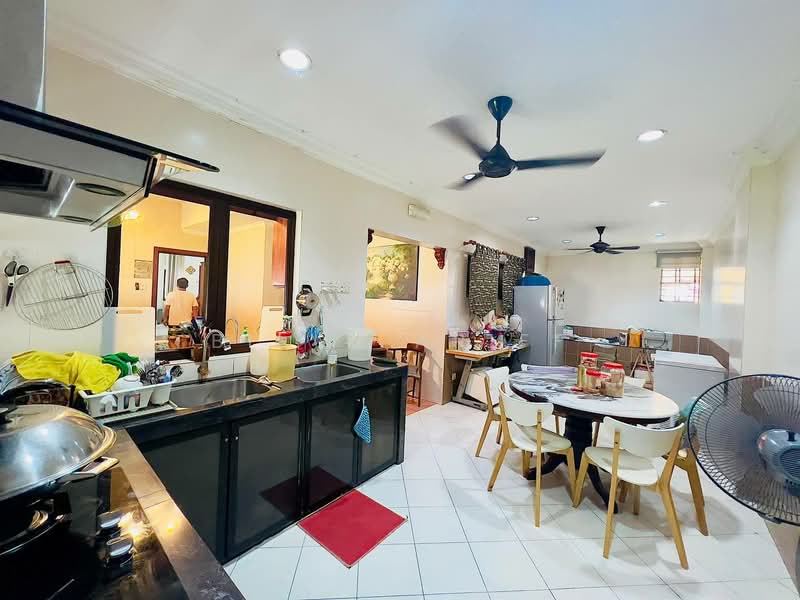 Rumah Berkembar untuk Dijual di Alam Damai (Cheras) - BILYA ARIFF - Kitchen - PropertyGuru.com.my