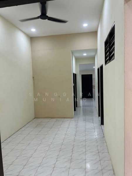 1-storey Terraced House for Sale in Kulim (Kedah) - Sanggaran Muniandy - Corridor - PropertyGuru.com.my