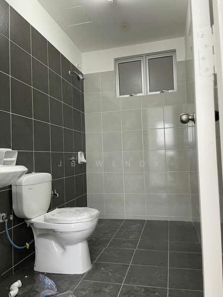 Tanah Kediaman untuk Dijual di Taman Pelangi Indah (Ulu Tiram) - JB Wendy - Bathroom - PropertyGuru.com.my