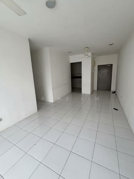 Pangsapuri untuk Disewa di Residensi Alam Damai (PR1MA @ Alam Damai) - Wayne Lim - Living Room - PropertyGuru.com.my