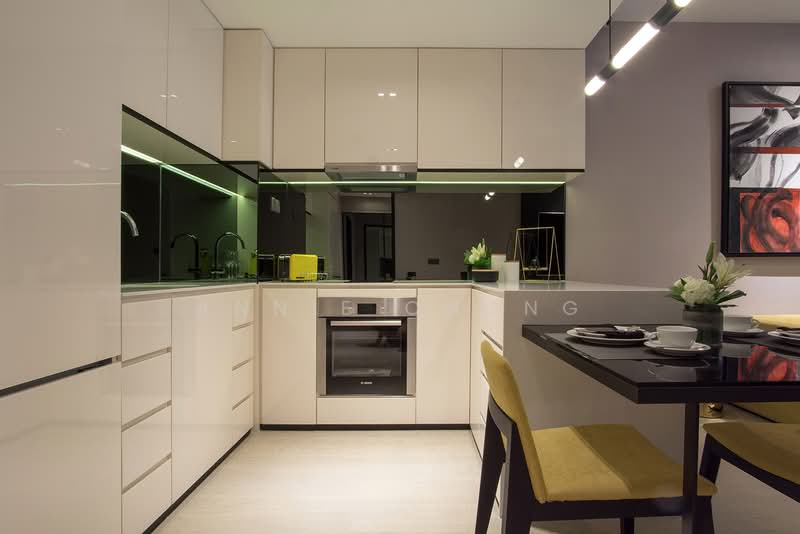 Service Residence for Sale at Star Residences Three - Annie Chong - Kitchen - PropertyGuru.com.my