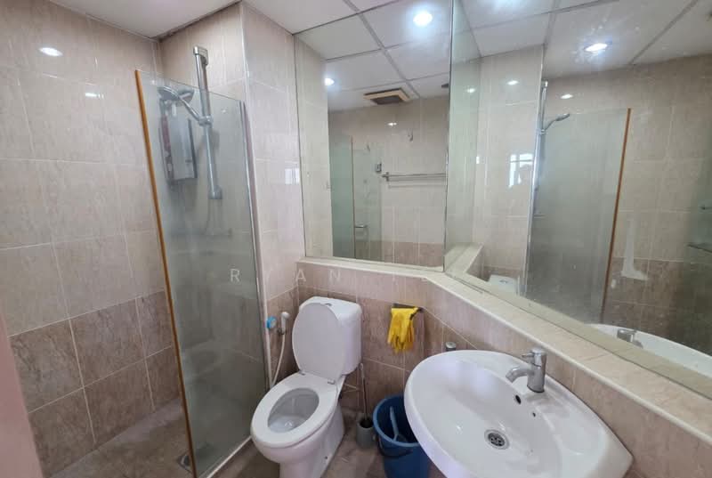 Kondominium untuk Dijual di Menara Menjalara - Ryan Tee - Bathroom - PropertyGuru.com.my