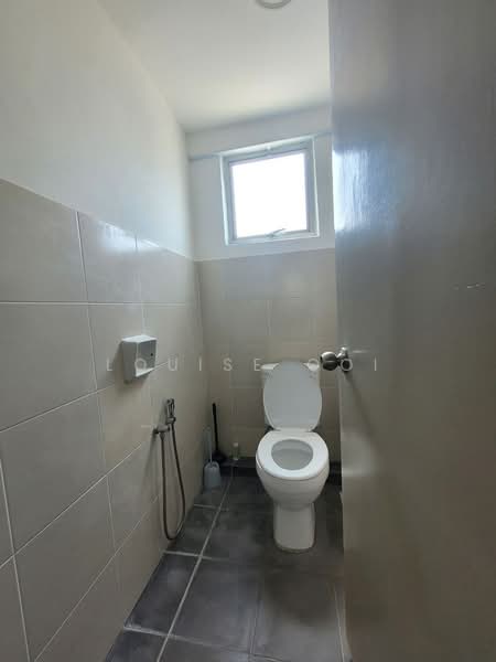 Factory for Sale in Kapar (Selangor) - Louise Ooi - Bathroom - PropertyGuru.com.my
